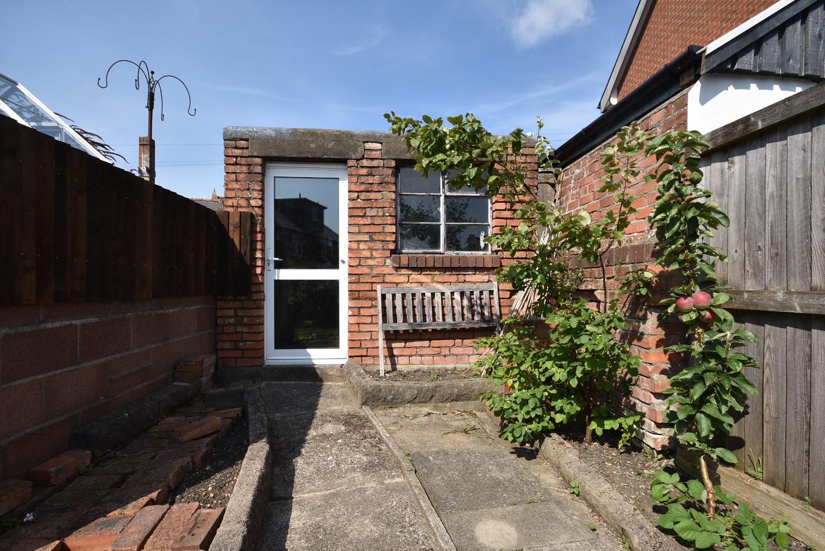 45 Baron Road, Penarth, Vale of Glamorgan, CF64 3UE
